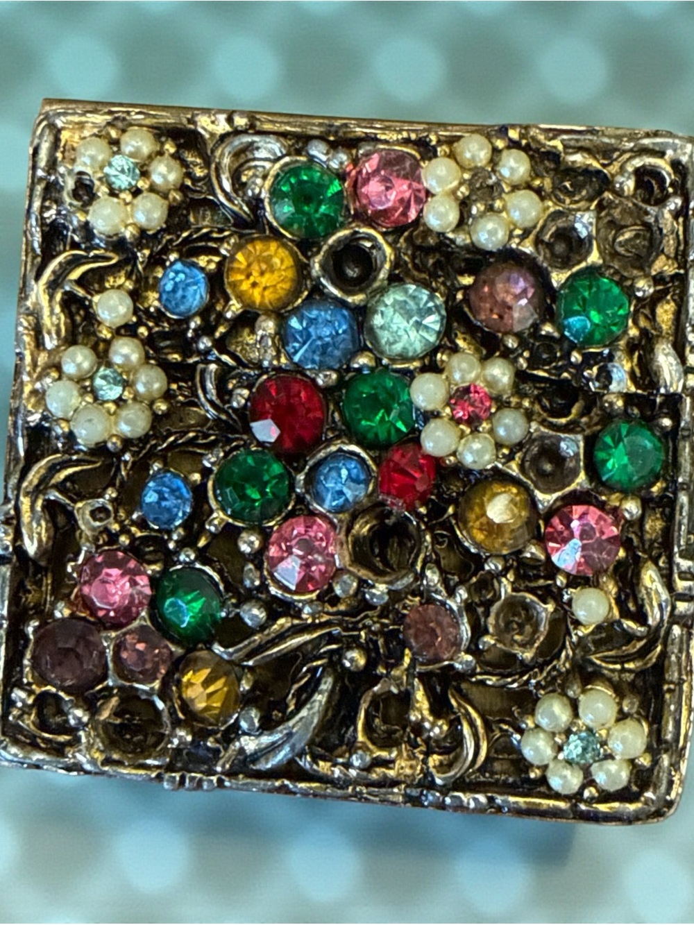 Vintage Dorset 5th Ave Jewel Encrusted Powder Compact - Picture 2 of 15